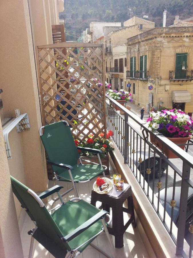 Marconi E Garibaldi 76 Apartment Castellammare del Golfo Exteriör bild